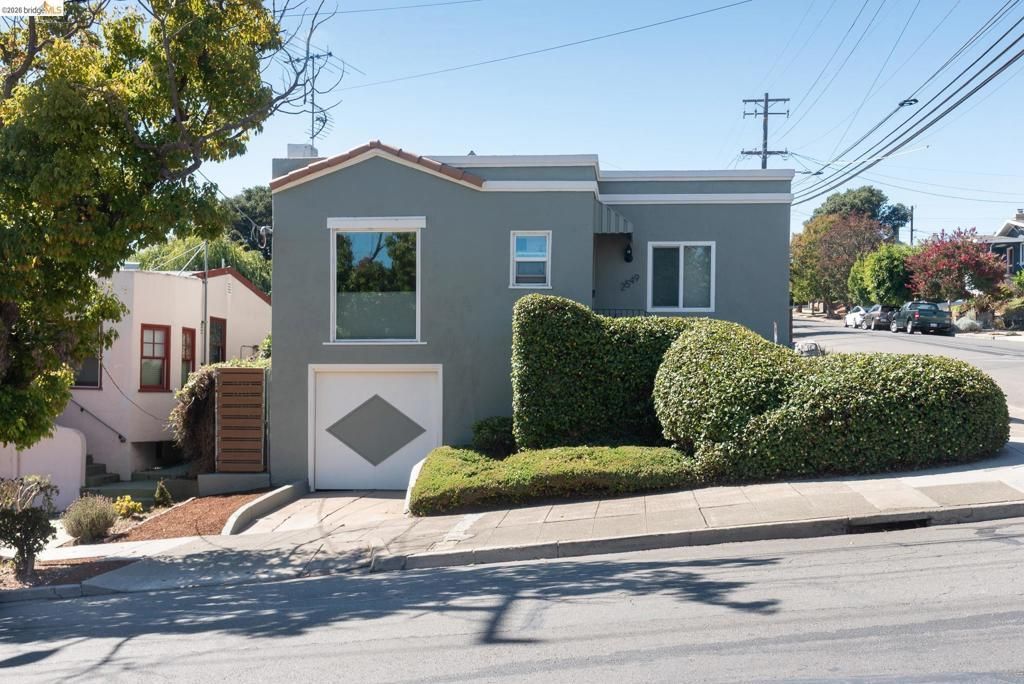 2549 Monticello Av, Oakland