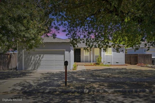 1909 Evergreen Avenue, Modesto