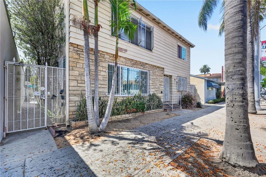 815 Pacific # 6, Long Beach