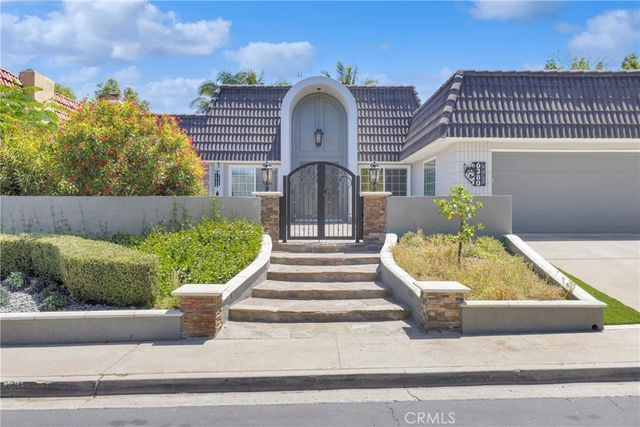 6380 E Bixby Hill, Long Beach
