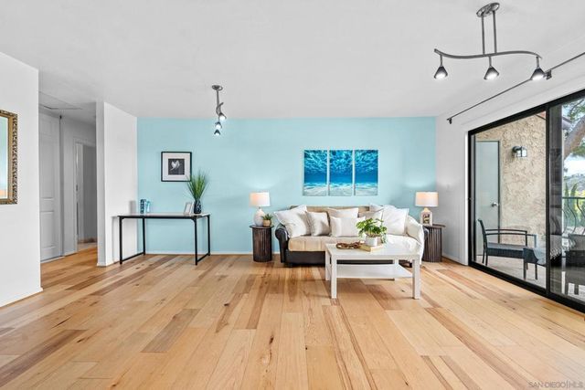 7320 Park Ridge Blvd # 216, San Diego