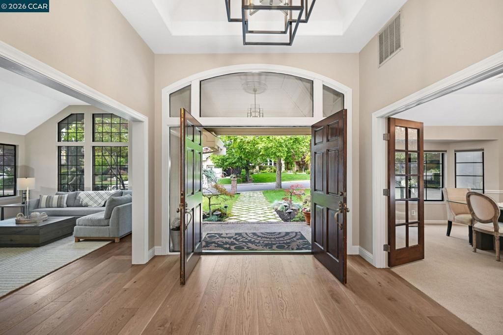 85 Trish Ct, Danville
