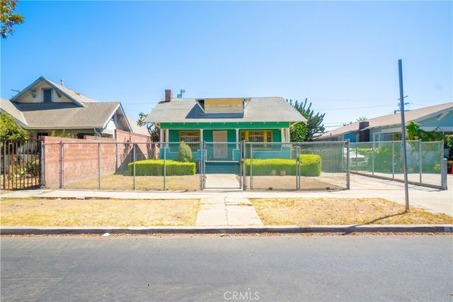 1430 W 51st, Los Angeles
