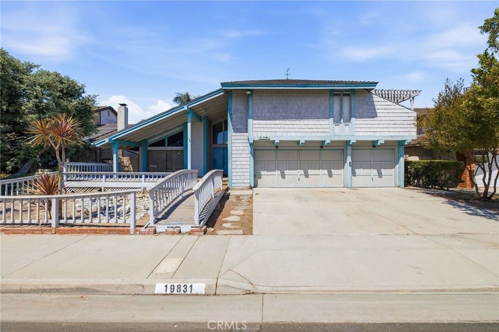 19831 Flagstone, Huntington Beach