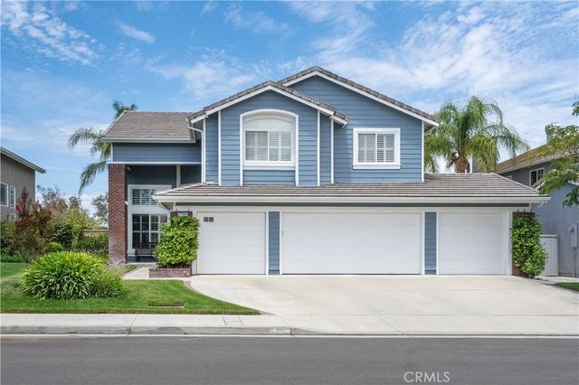 27569 Cunningham, Valencia
