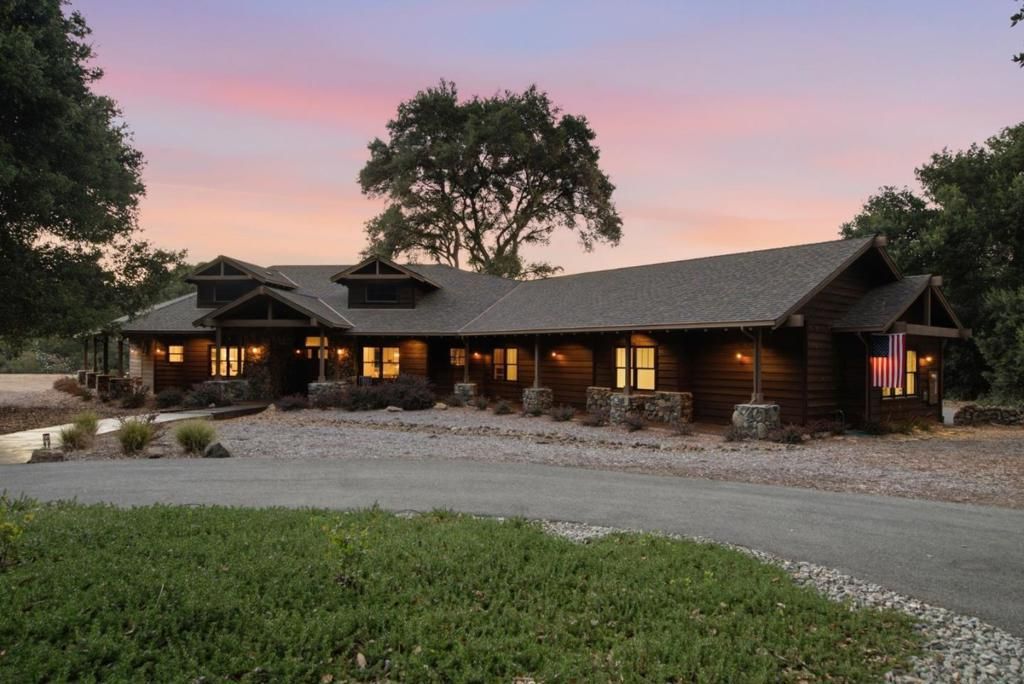 12401 Merriman Lane, Gilroy