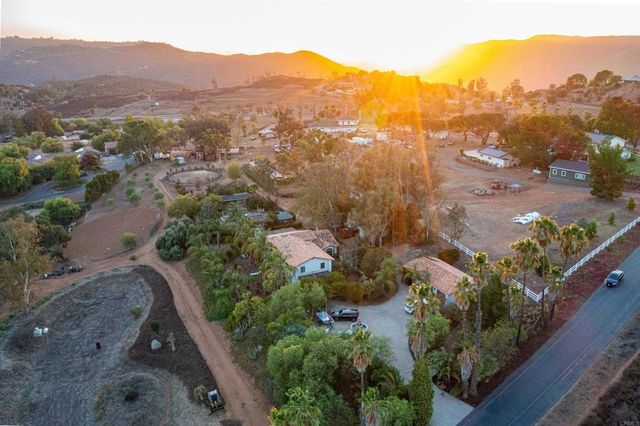 20276 Rancho Villa Road, Ramona