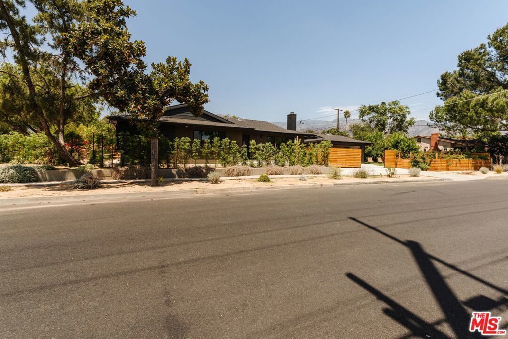 1487 Asbury Drive, Pasadena