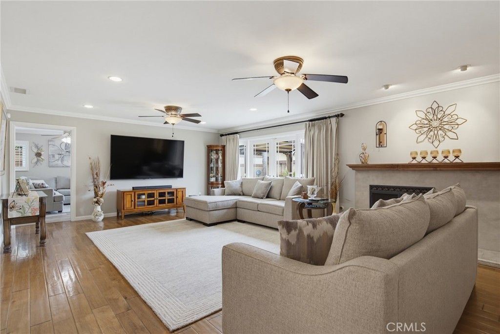 5210 E Canton Street, Long Beach