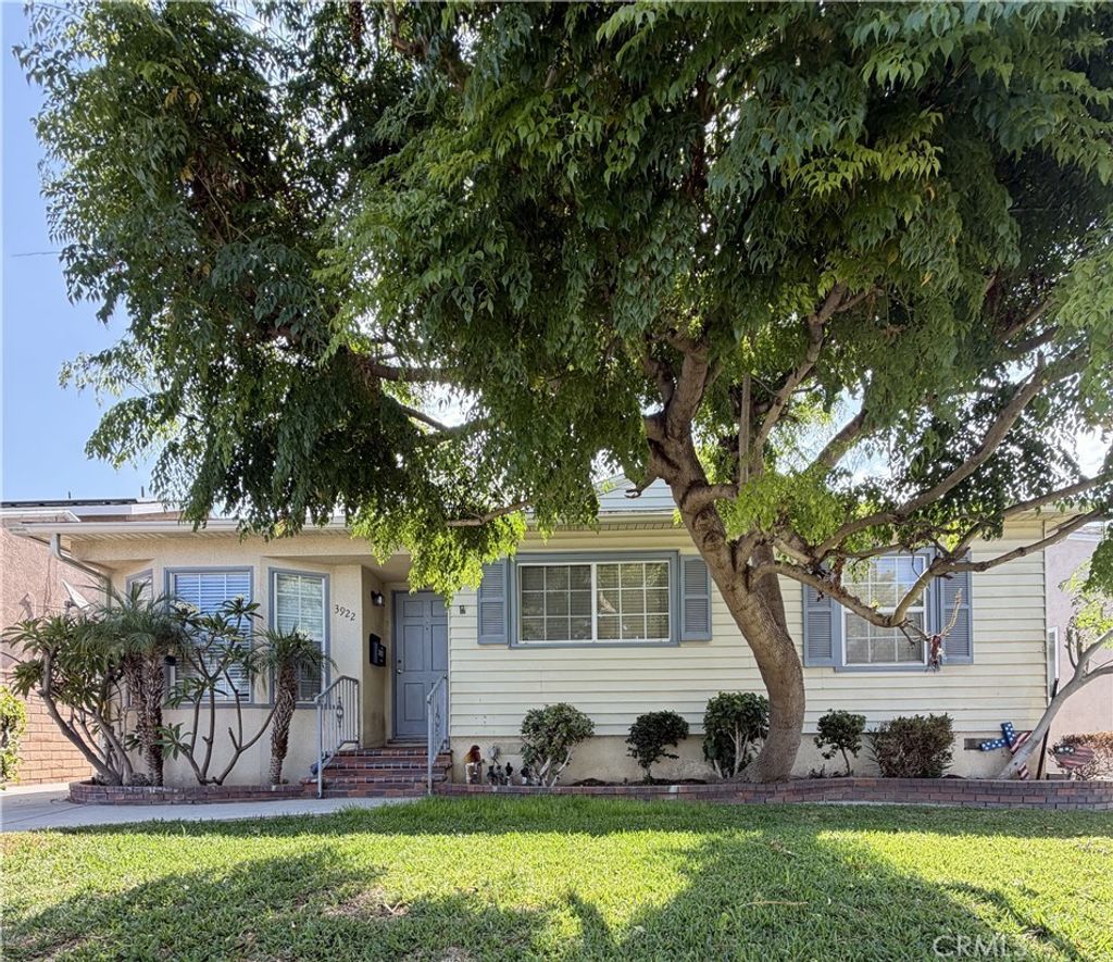 3922 Snowden, Long Beach