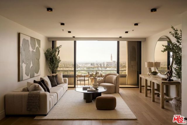 10660 Wilshire Boulevard # 1208, Los Angeles