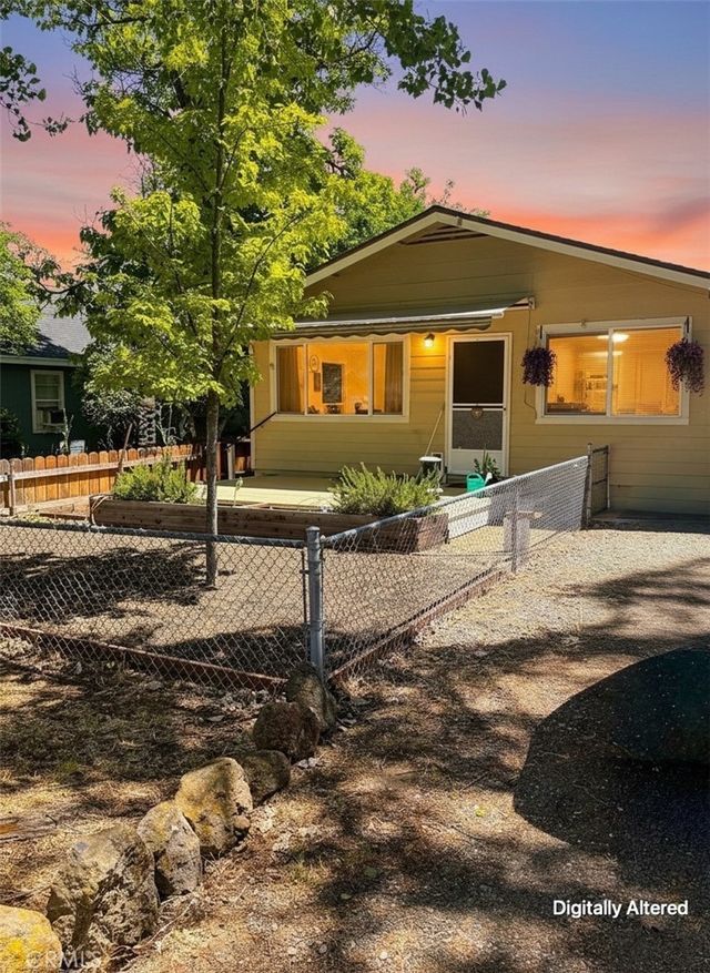 161 S 13th, Montague