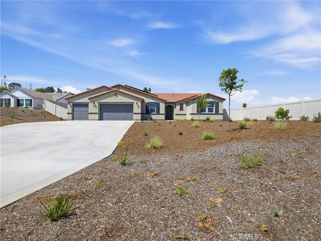 6113 Saddlehorn Lane, Jurupa Valley