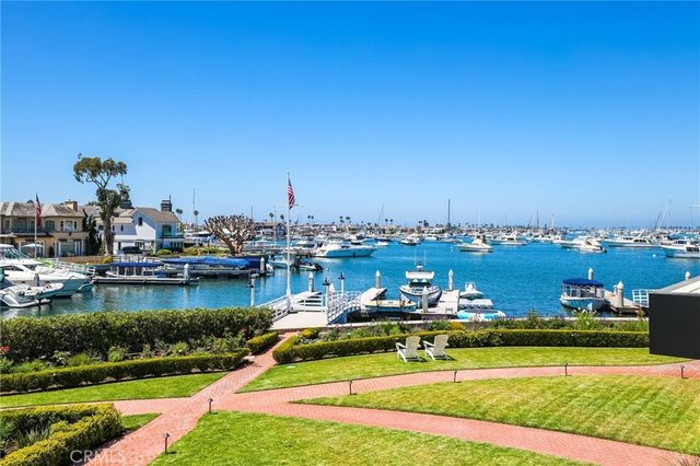 21 Bay Island, Newport Beach