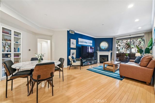 12000 Goshen Avenue # 203, Los Angeles