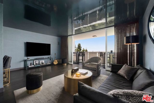 8787 Shoreham Drive # 309, West Hollywood