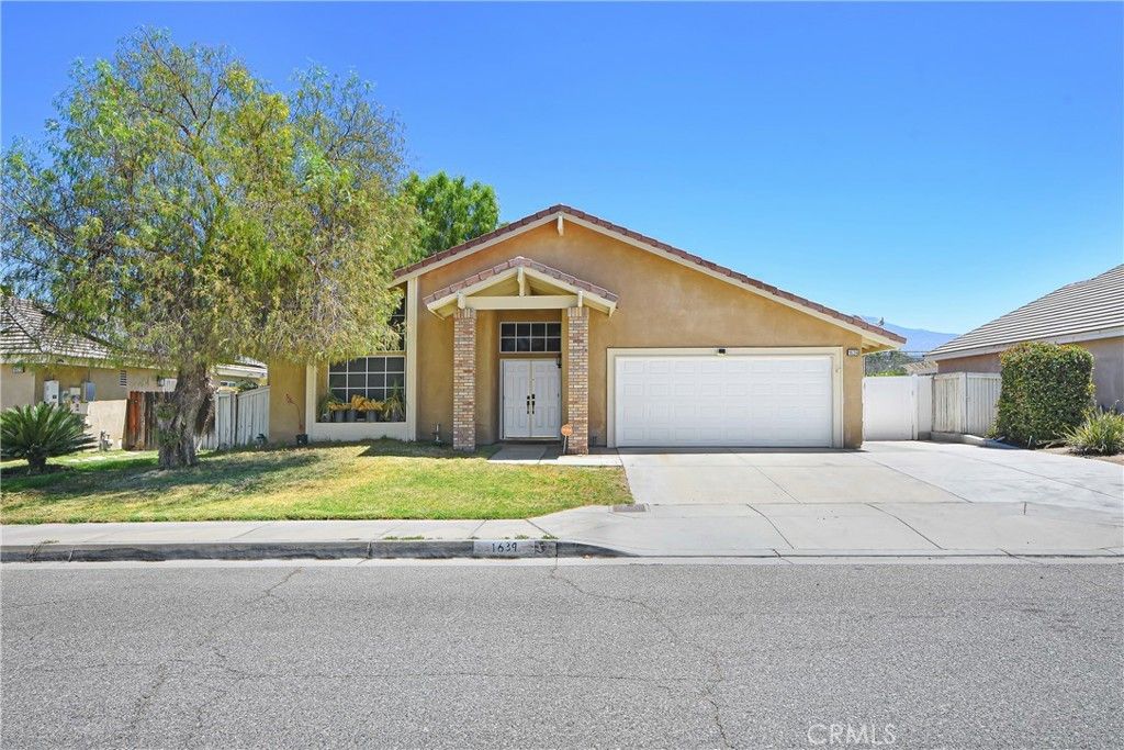 1639 Apapas, San Jacinto