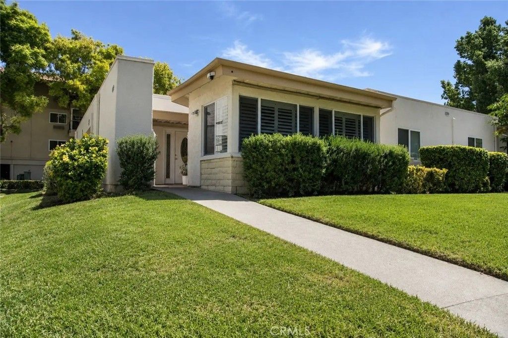 2383 Via Mariposa W # A, Laguna Woods