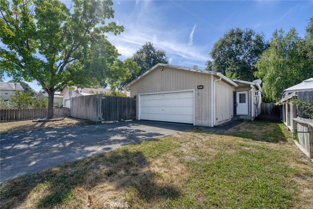 1021 2nd Street, Lakeport