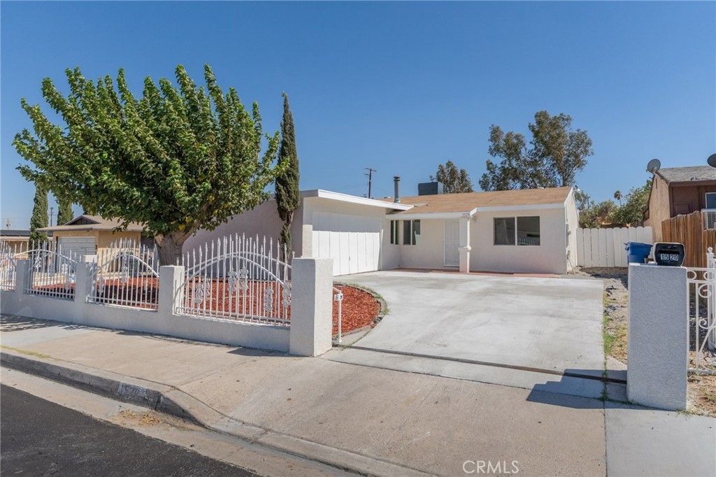 1520 Armory, Barstow