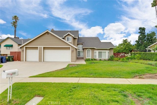625 Greenwood Court, Redlands