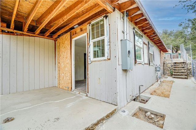 12055 Kagel Canyon, Sylmar