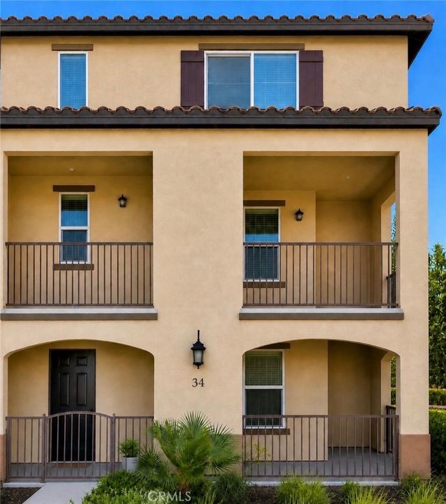 120 S Pacific Ave # 34, Santa Ana
