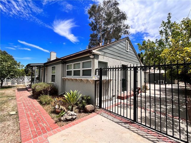 14546 Martha, Sherman Oaks