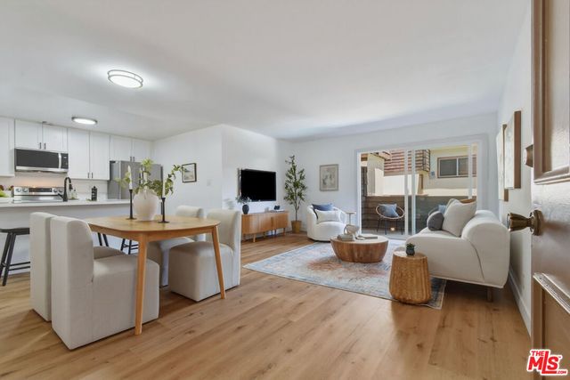 5403 Newcastle Avenue # 19, Encino