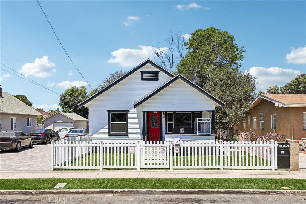 1127 W 5th, Santa Ana