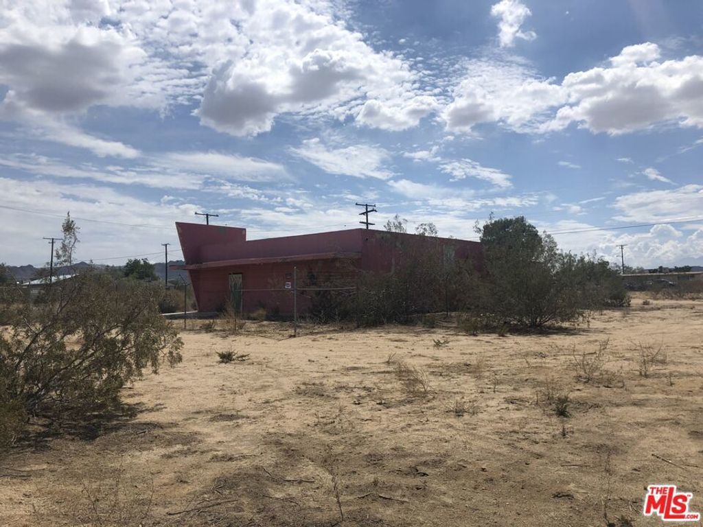 5090 Sunfair Road, Joshua Tree