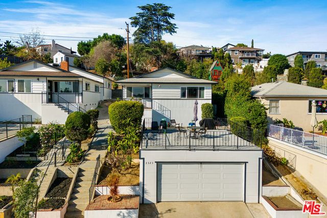 2323 Warwick Avenue, Los Angeles