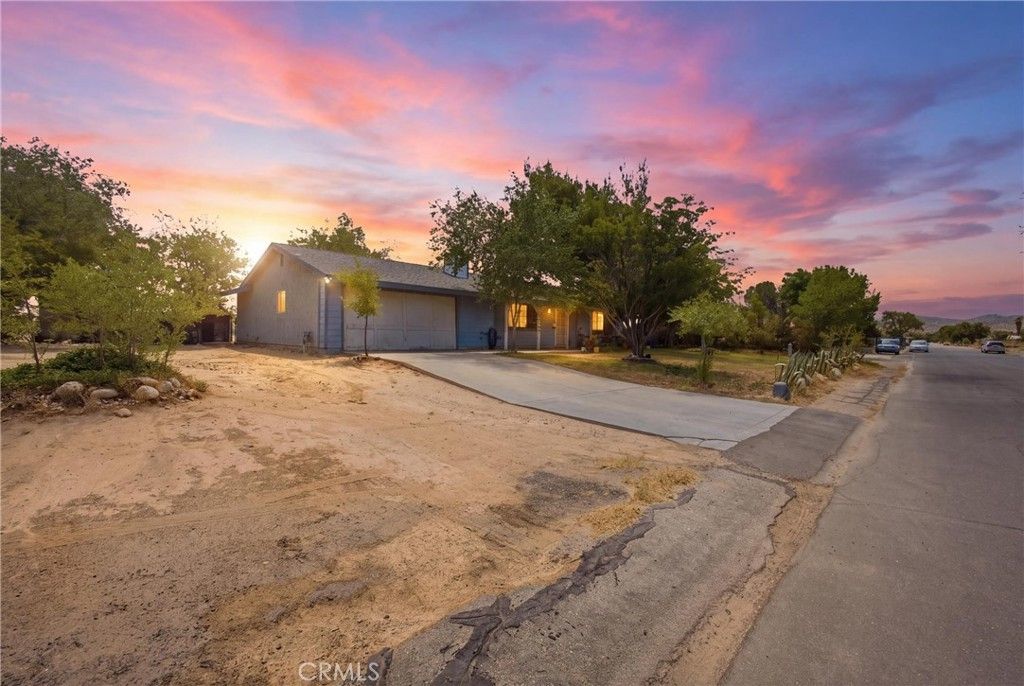 41434 E 156th E, Lake Los Angeles