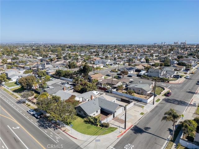 8232 Indianapolis, Huntington Beach