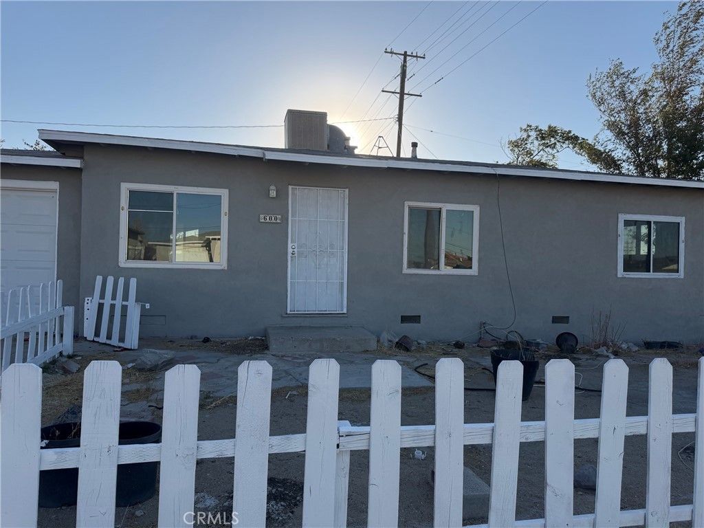 600 Kathleen, Barstow