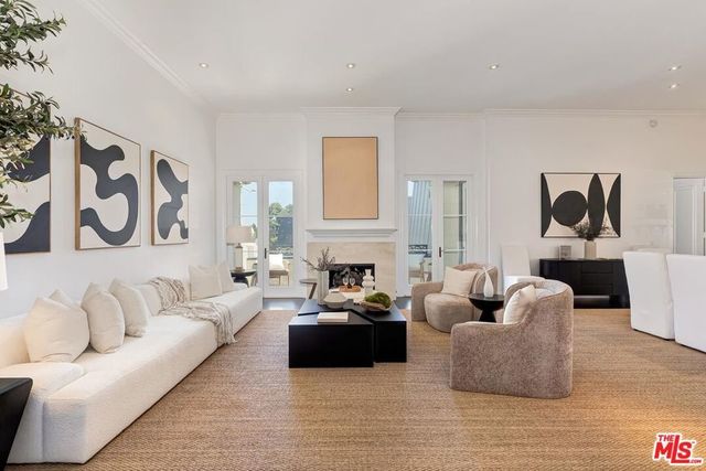 10110 Empyrean Way # 301, Los Angeles