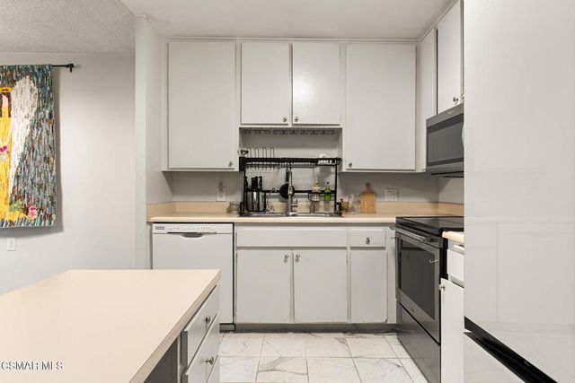 327 Chestnut Hill Court # 11, Thousand Oaks