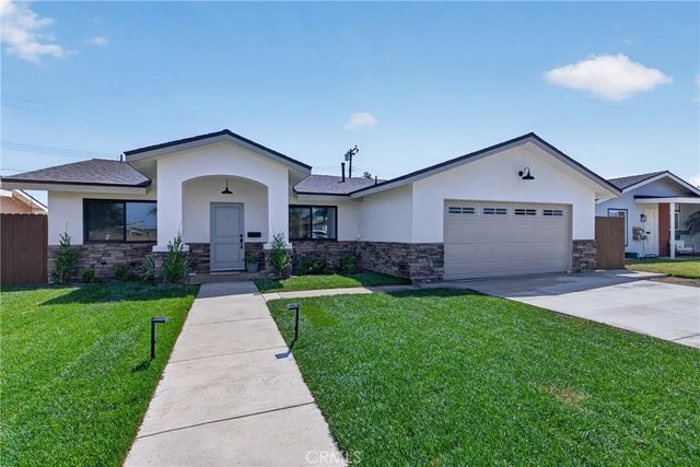 19352 Brookhurst, Huntington Beach
