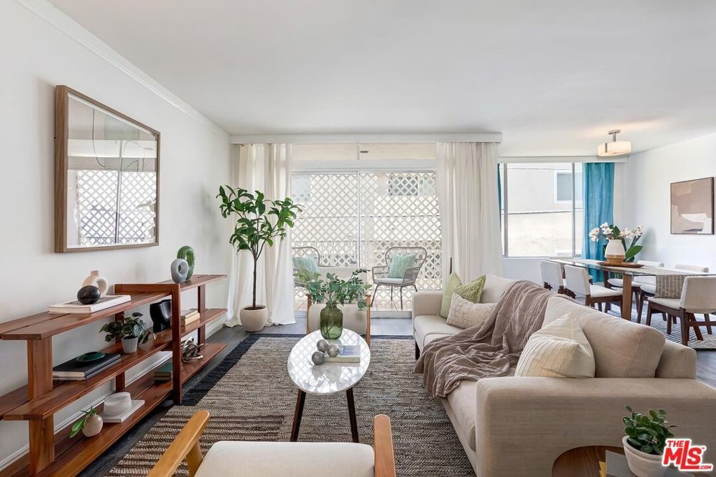 1200 N Flores Street # 209, West Hollywood