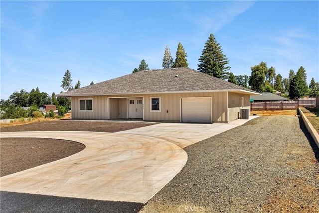 527 Crestwood, Paradise