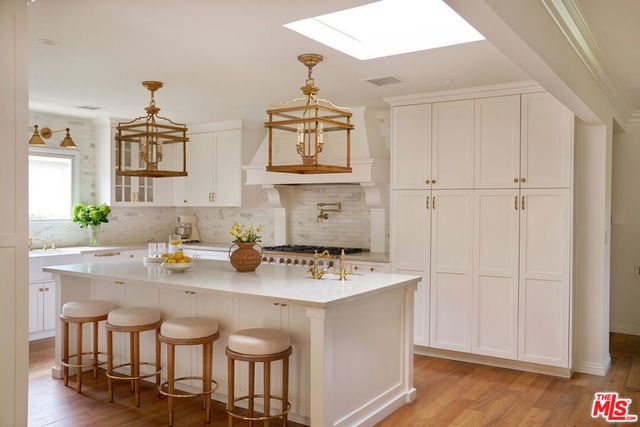 4734 Greenbush Avenue, Los Angeles