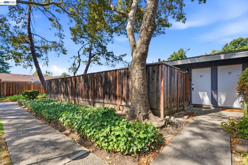2600 Jones Rd # 19, Walnut Creek