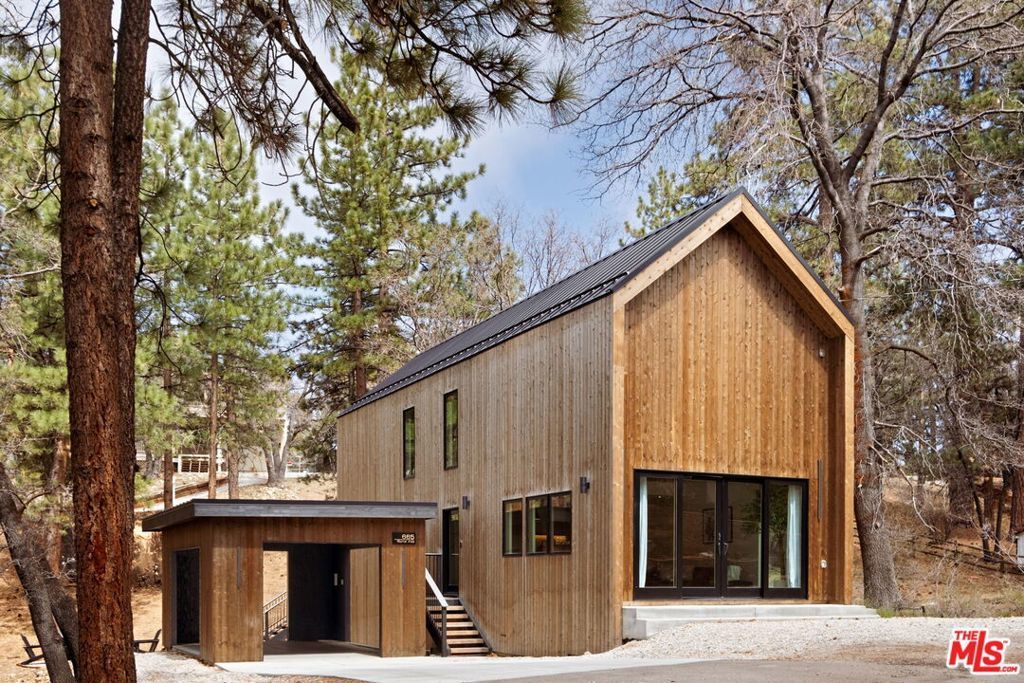 665 Butte Avenue, Big Bear City