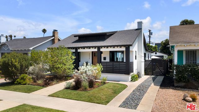 2940 11th Avenue, Los Angeles