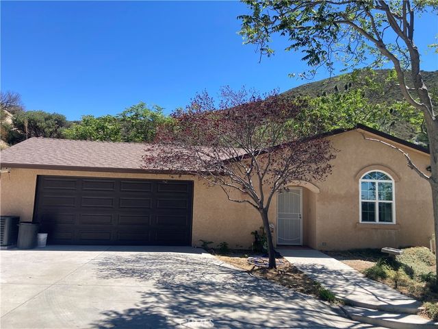 40335 Calle Maceta De Flores, Green Valley