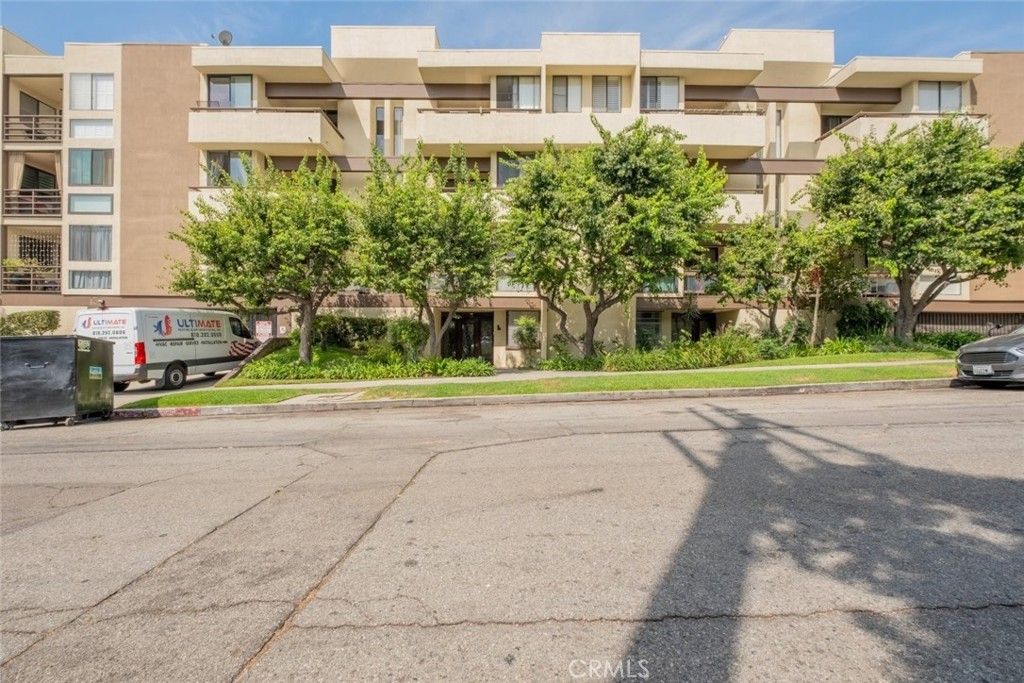 1305 N Columbus Avenue # 112, Glendale