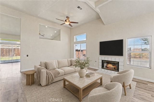 1645 E Kettering, Lancaster