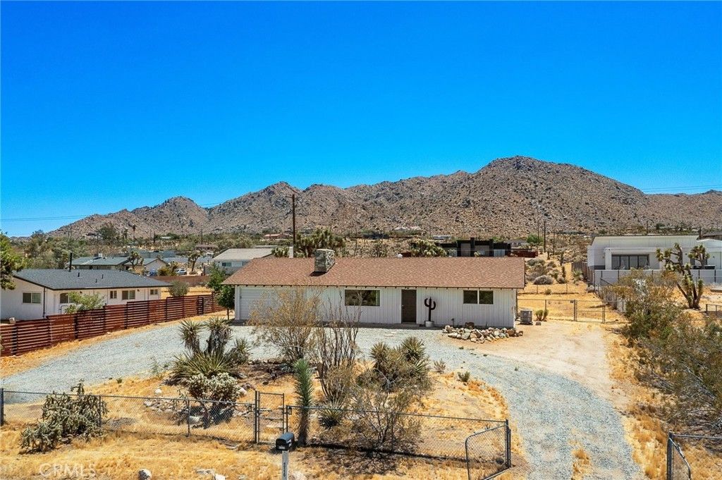 60229 La Mirada Trail, Joshua Tree