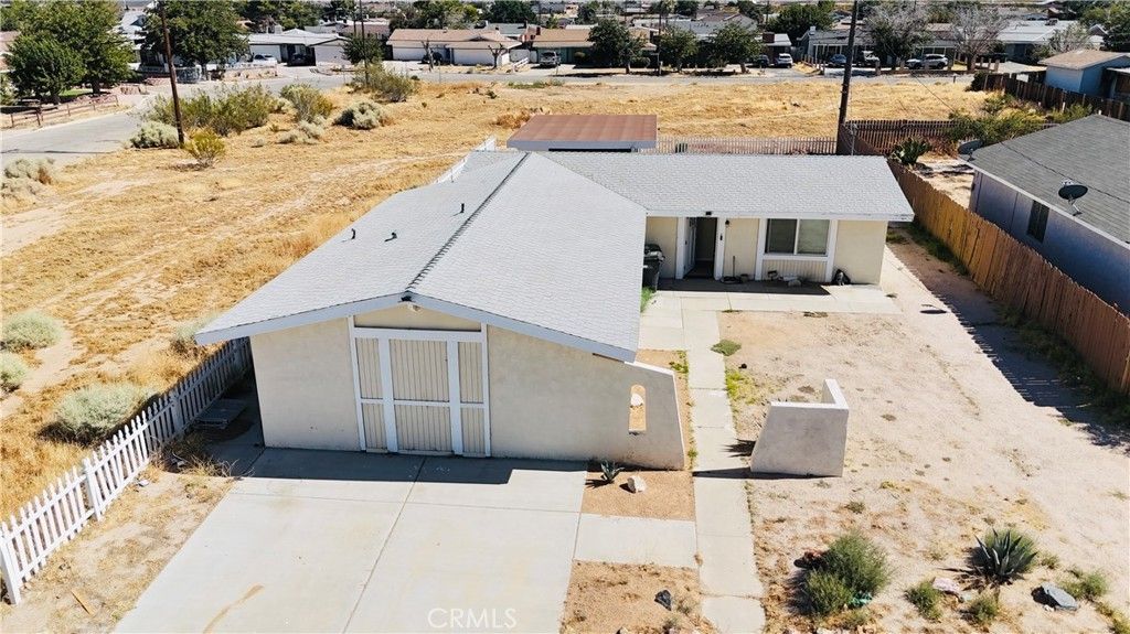 7742 Walpole, California City