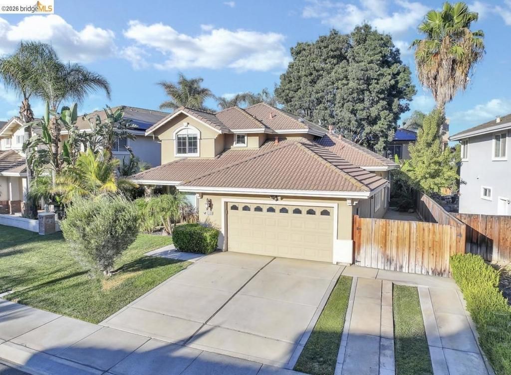 2533 Crescent Way, Discovery Bay